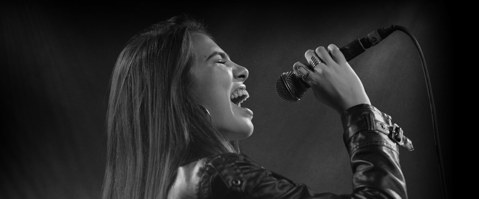 How do i become a singing teacher?